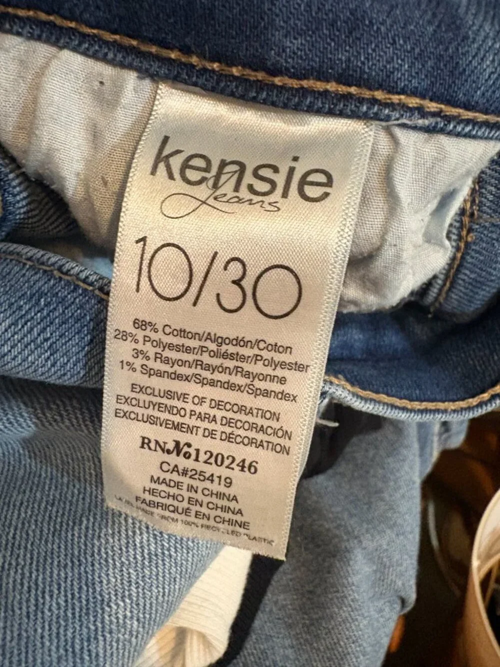 Kensie Straight Leg Jeans Size 10